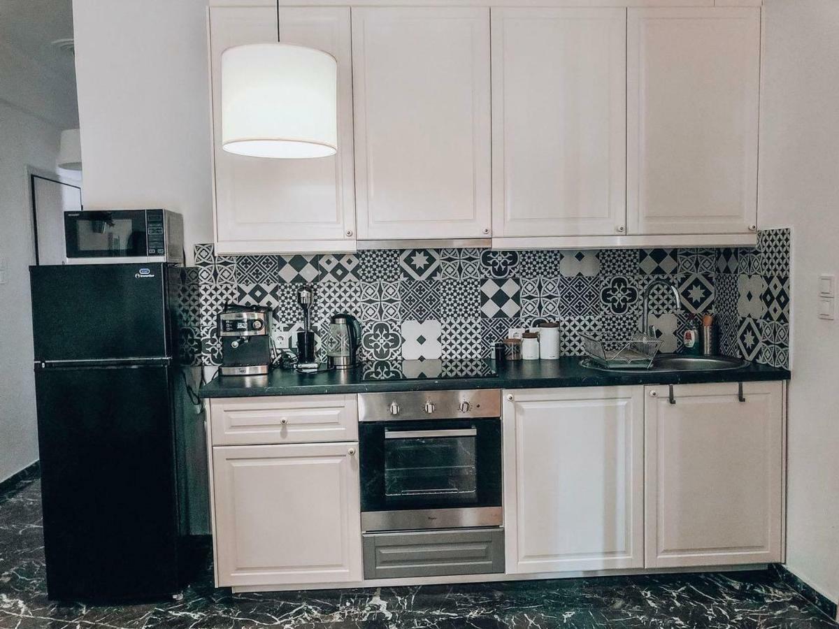 133 Sokratous, Black Marble. Atenas Exterior foto